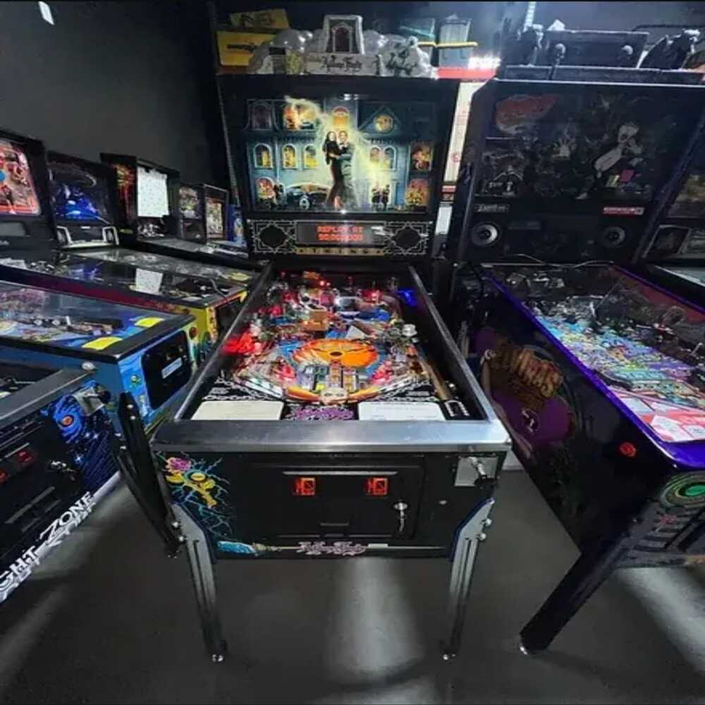 Addams family pinball machine
