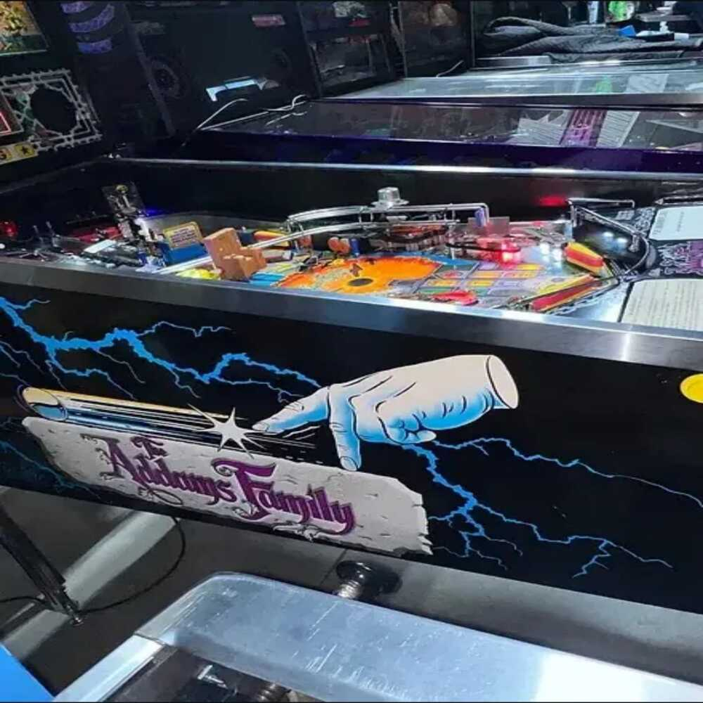 Addams family pinball machine