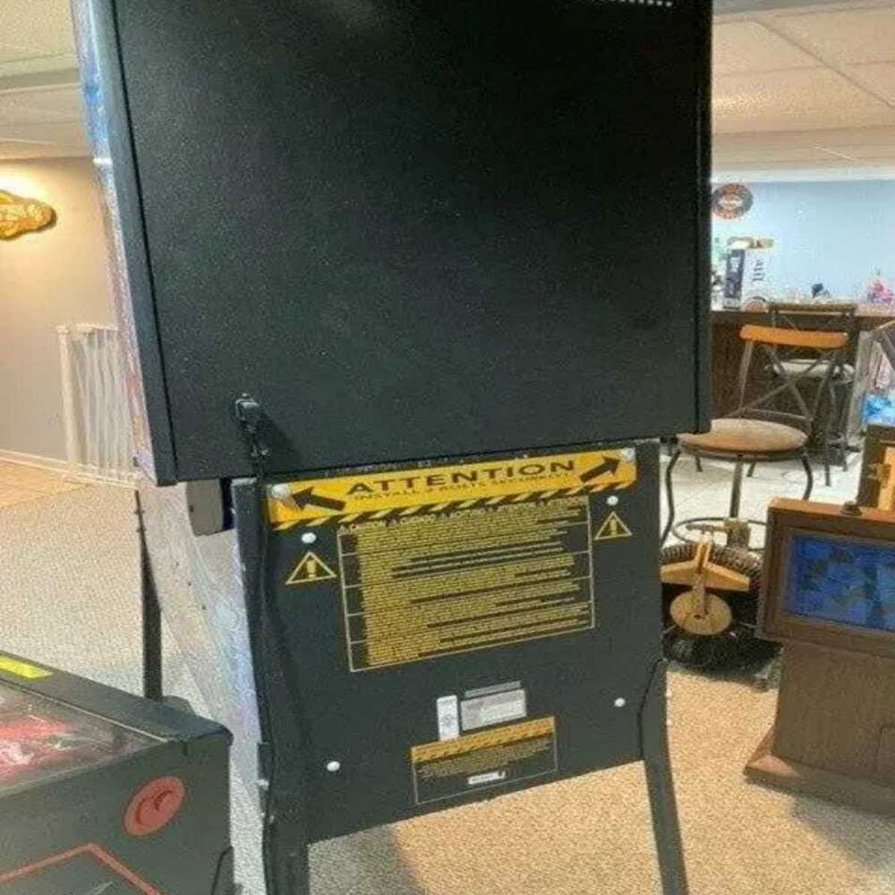 Aerosmith Pro Pinball machine